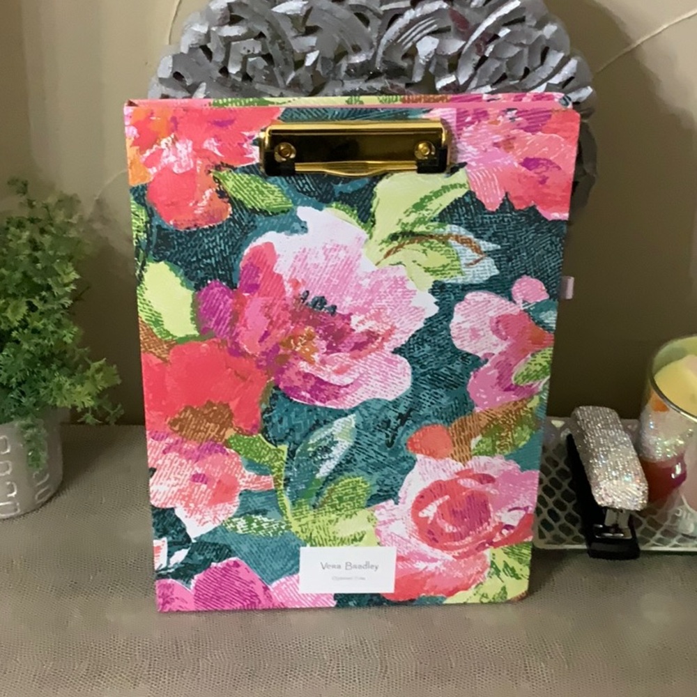 ⬇️NWT! Vera Bradley Clipboard Folio. Great for office or sales calls or travel!